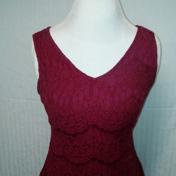Red lace and tulle dress semi formal - Picture 2 of 6